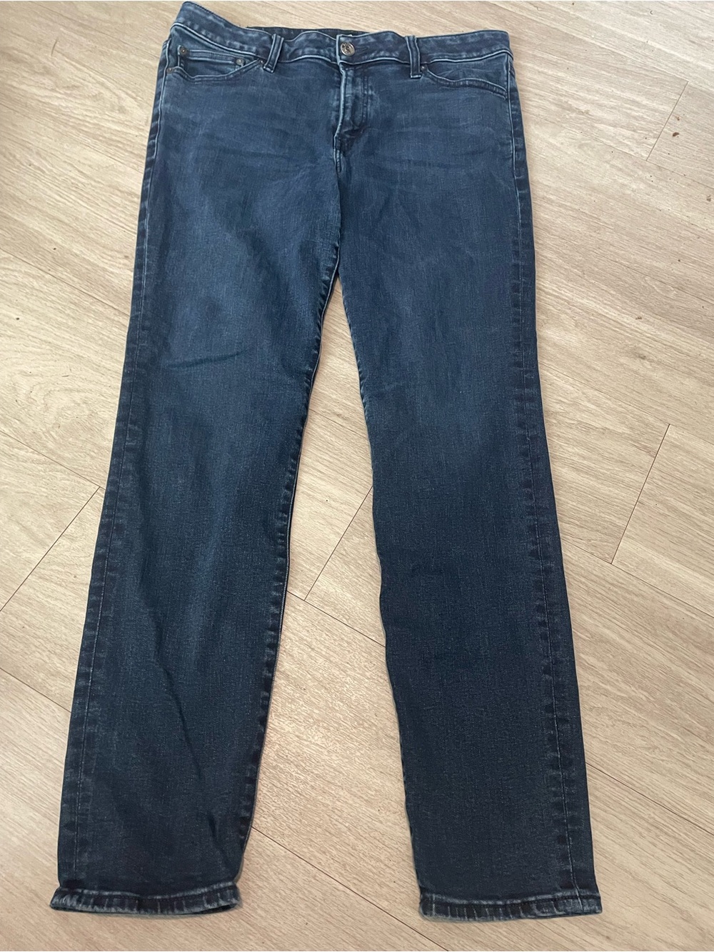 Express Women's Dark Indigo Straight Leg Jeans